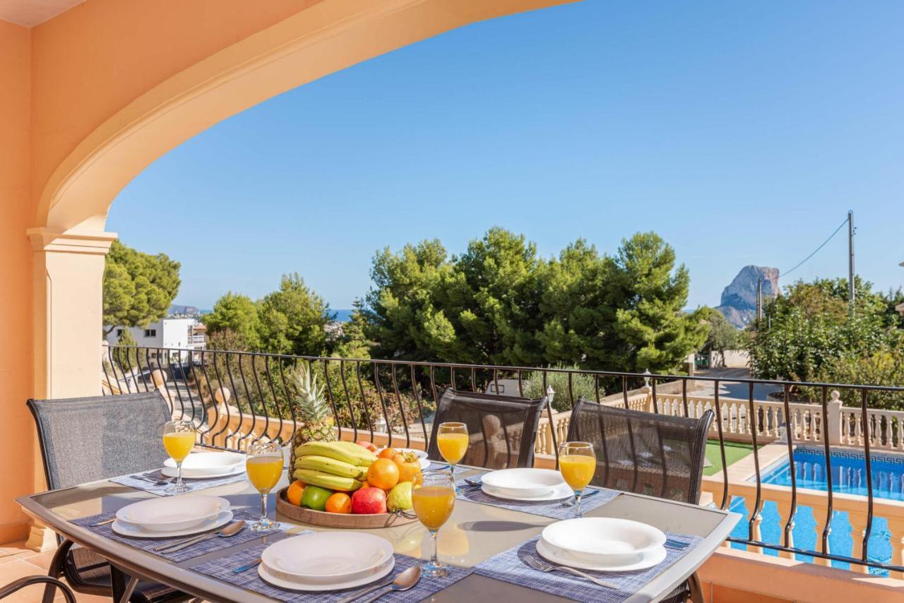 Amanda - Plusholidays Villa Calp